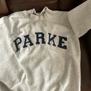 New sweatshirt size medium